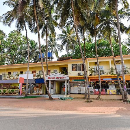 Fabexpress Morjim Paradise - Nr Morjim Beach Esterno foto